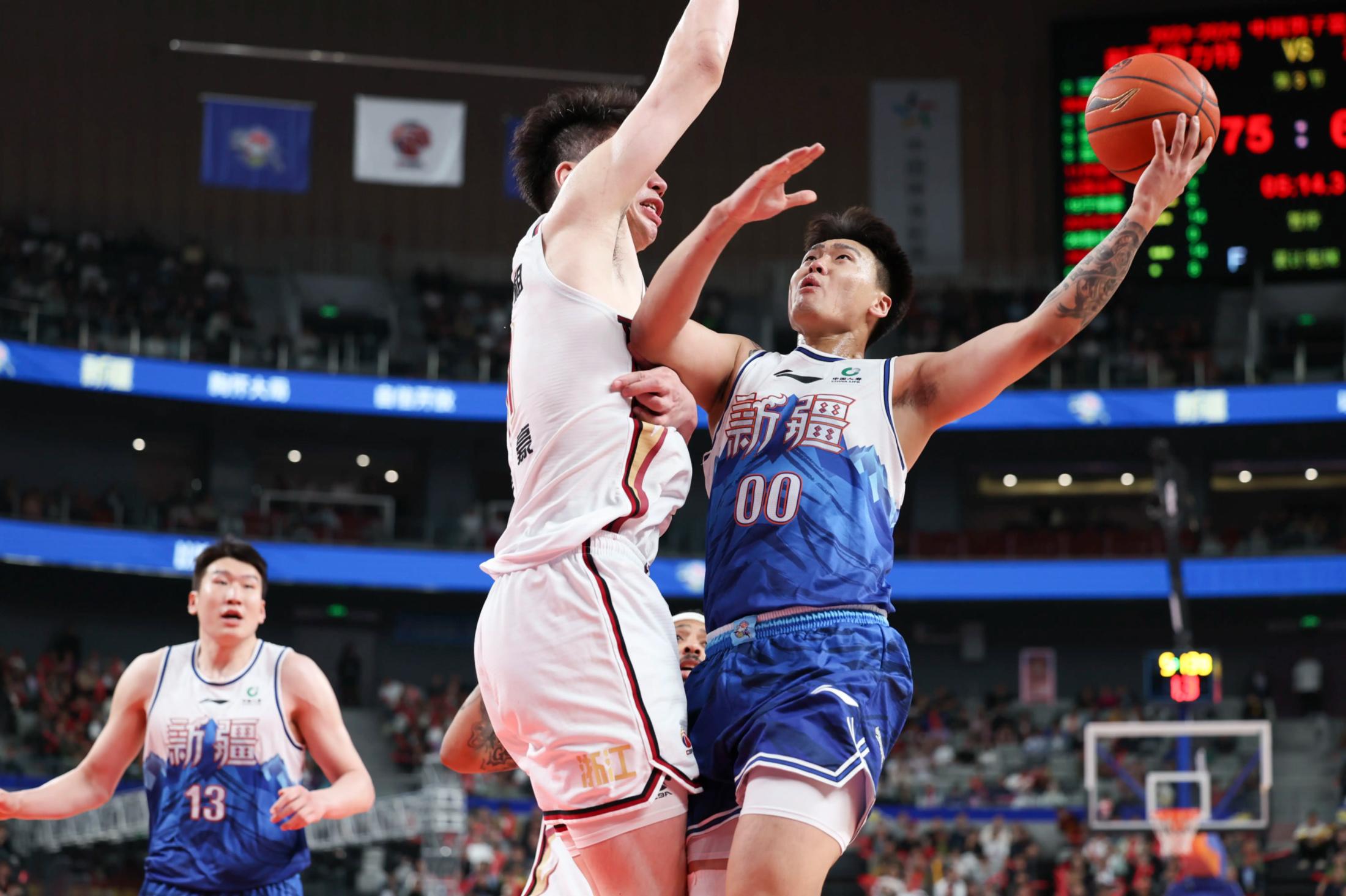 真人棋牌关于国际比赛日体能课后，山东男篮手感冰凉备战德甲，信心回归，心理建设被强调的信息